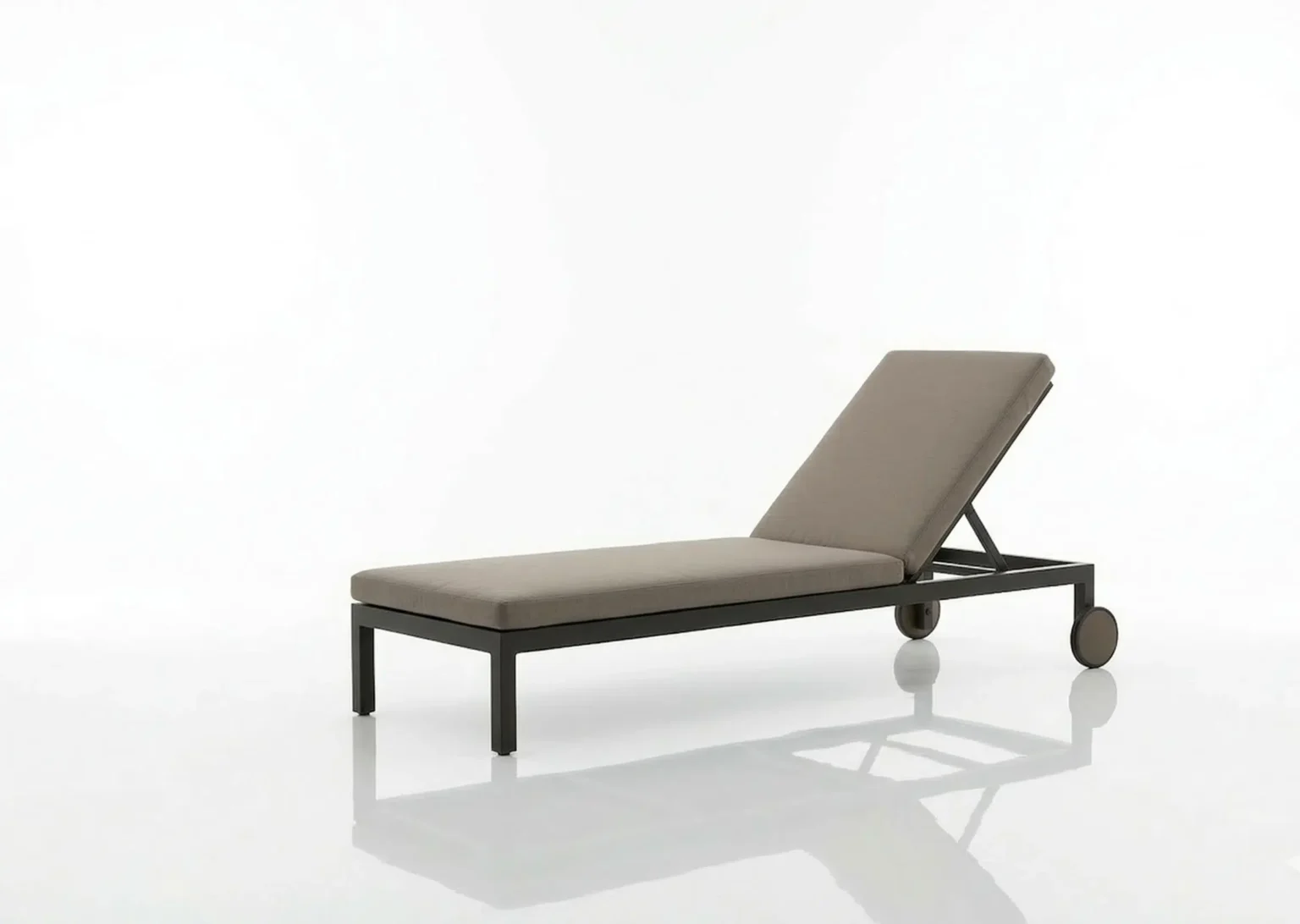 TRESSA SUN LOUNGER