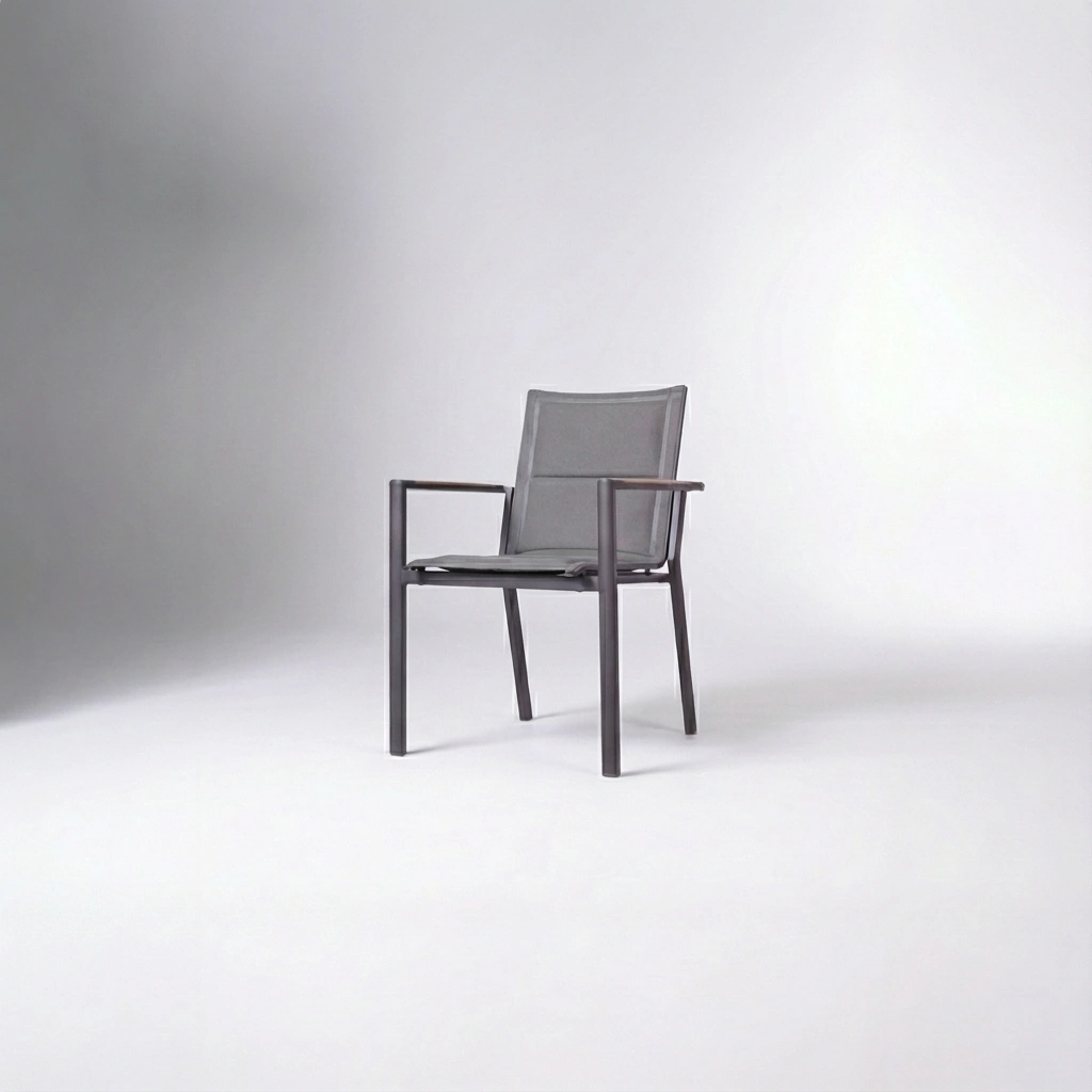 Contemporary outdoor dining chair