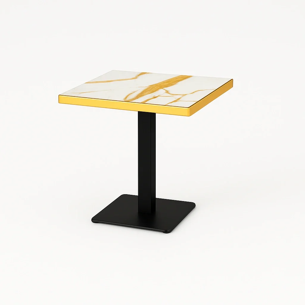 Quarto dining table in solid wood by Urban Maisons